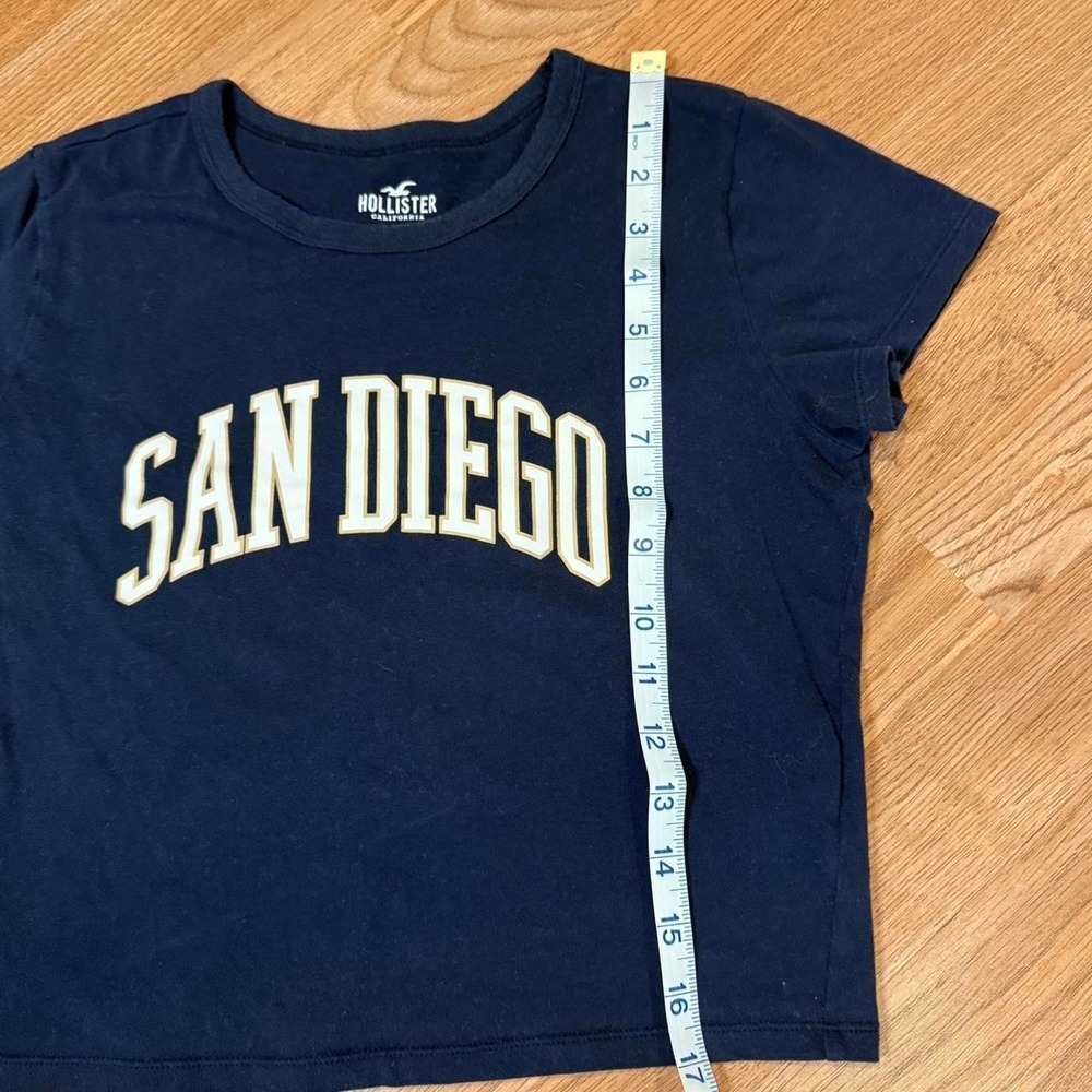 Hollister navy blue crop top t shirt San Diego California 100% Cotton Sz Small - Picture 5 of 6